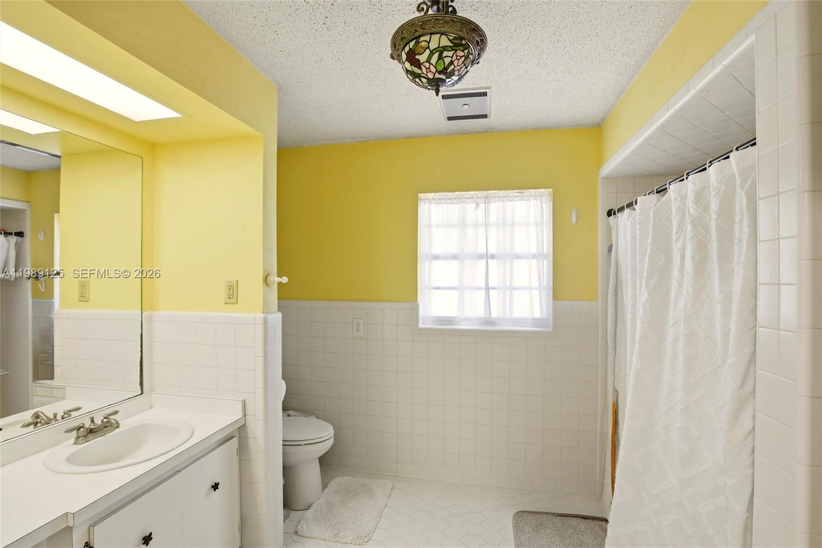 3903 Edison Avenue Property Photo 20