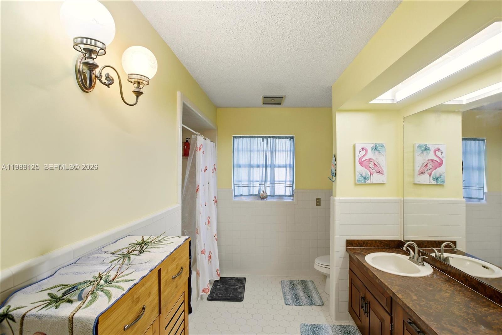 3903 Edison Avenue Property Photo 25