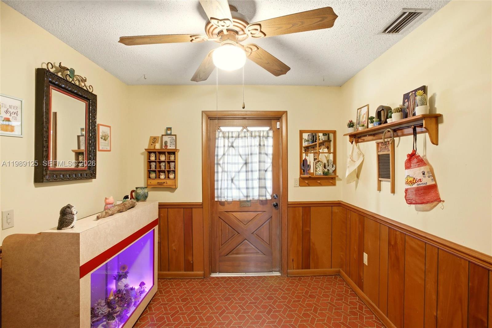 3903 Edison Avenue Property Photo 33