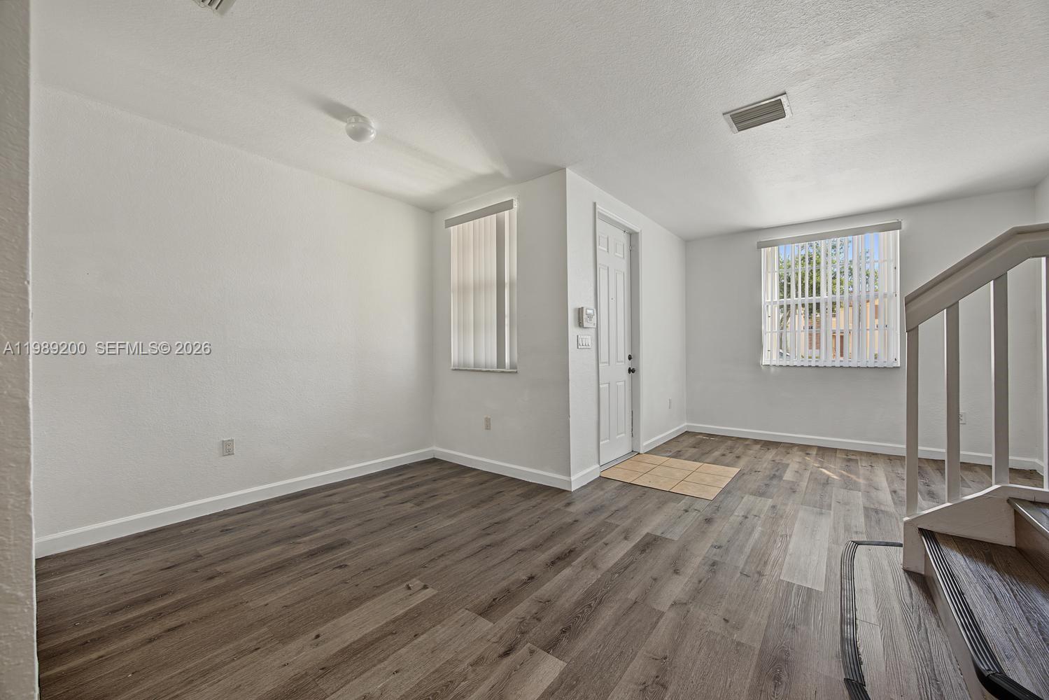 1490 Ne 33rd Avenue 104-13 Property Photo 11