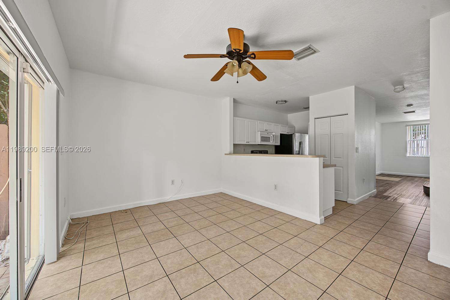 1490 Ne 33rd Avenue 104-13 Property Photo 16