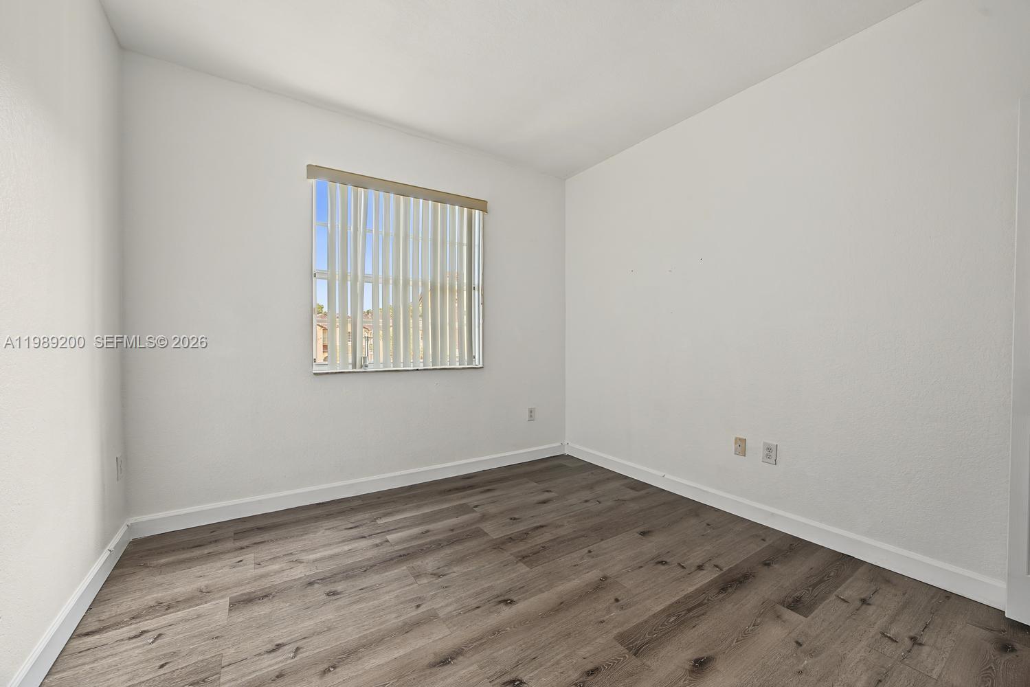 1490 Ne 33rd Avenue 104-13 Property Photo 29