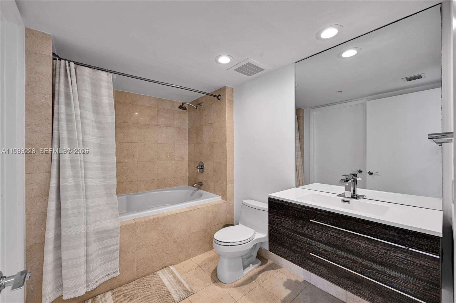 1830 S Ocean Drive 1707 Property Photo 18
