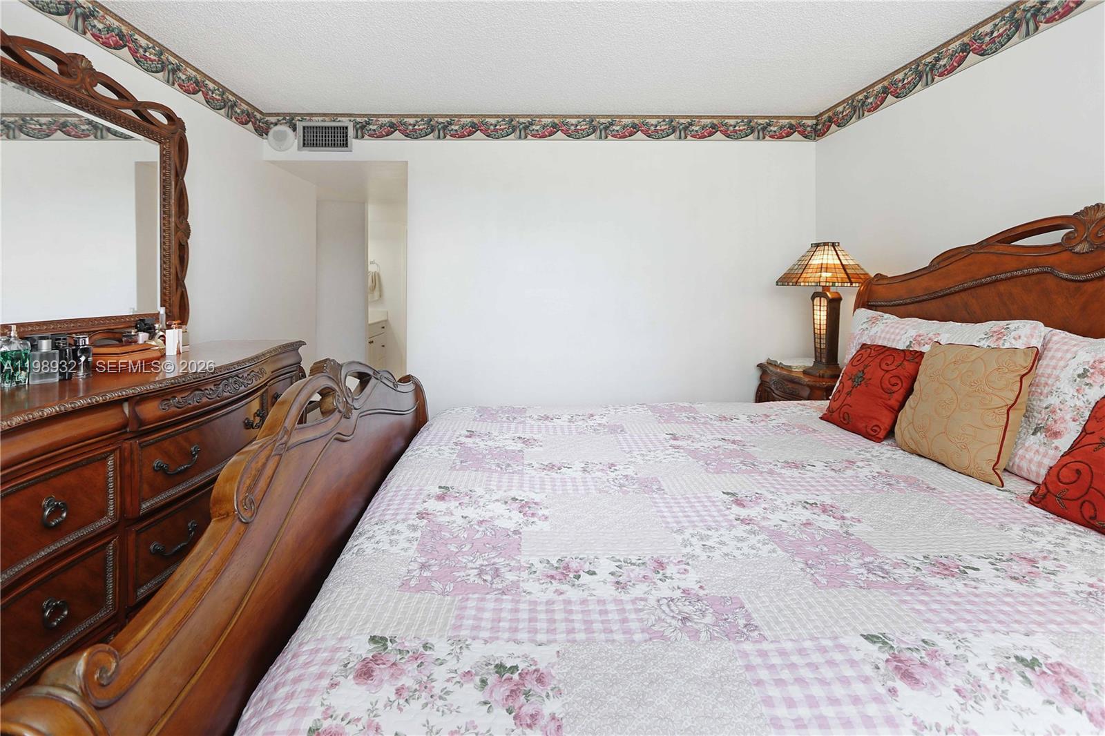 2821 N Miami Beach Boulevard 2k Property Photo 20