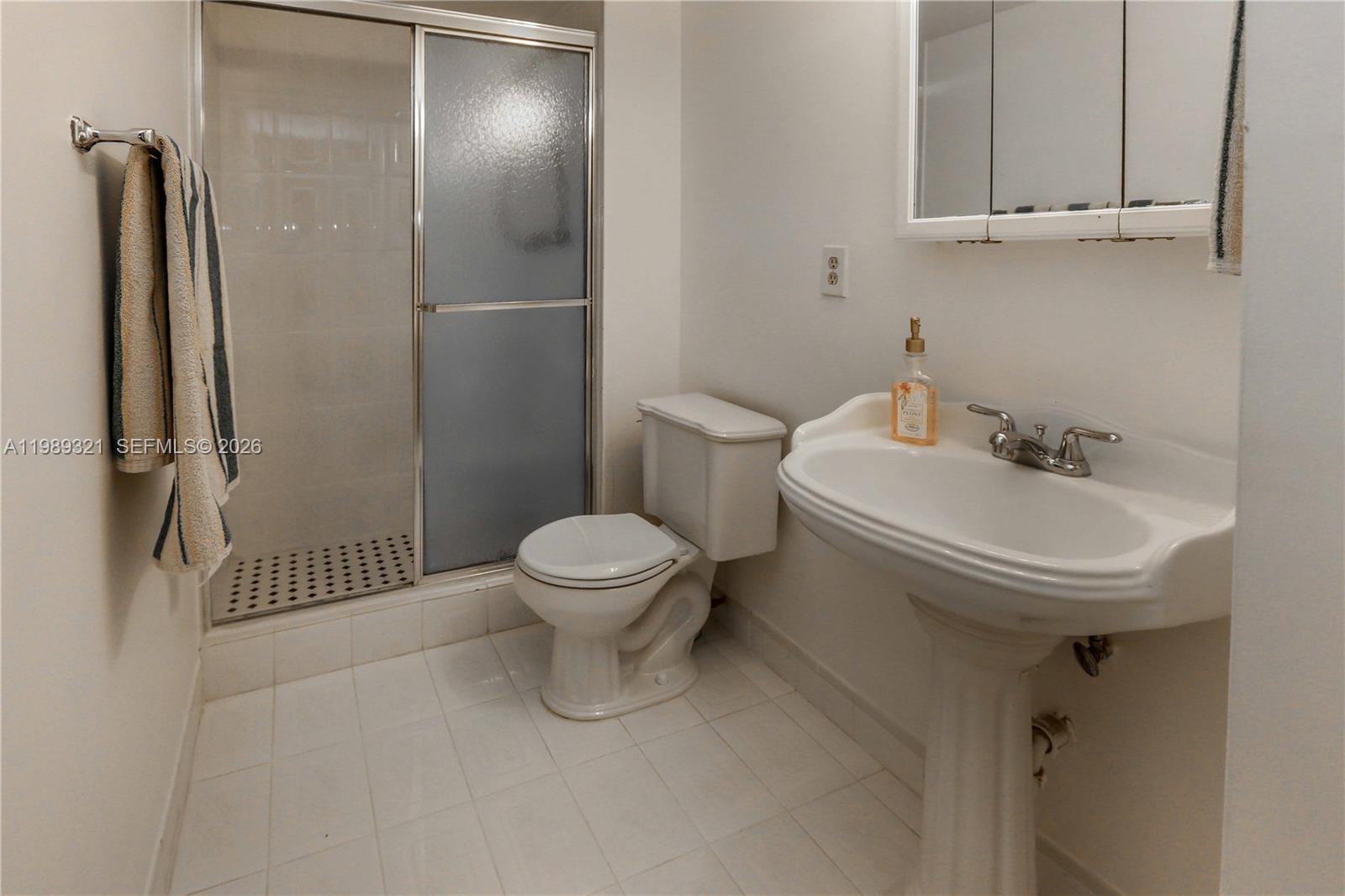 2821 N Miami Beach Boulevard 2k Property Photo 21