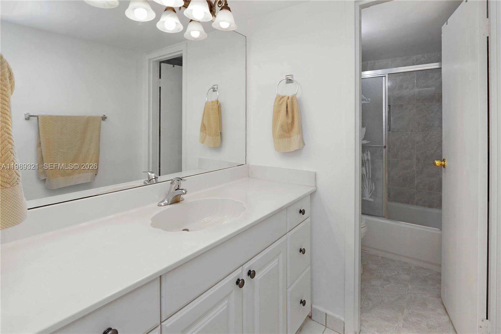 2821 N Miami Beach Boulevard 2k Property Photo 23