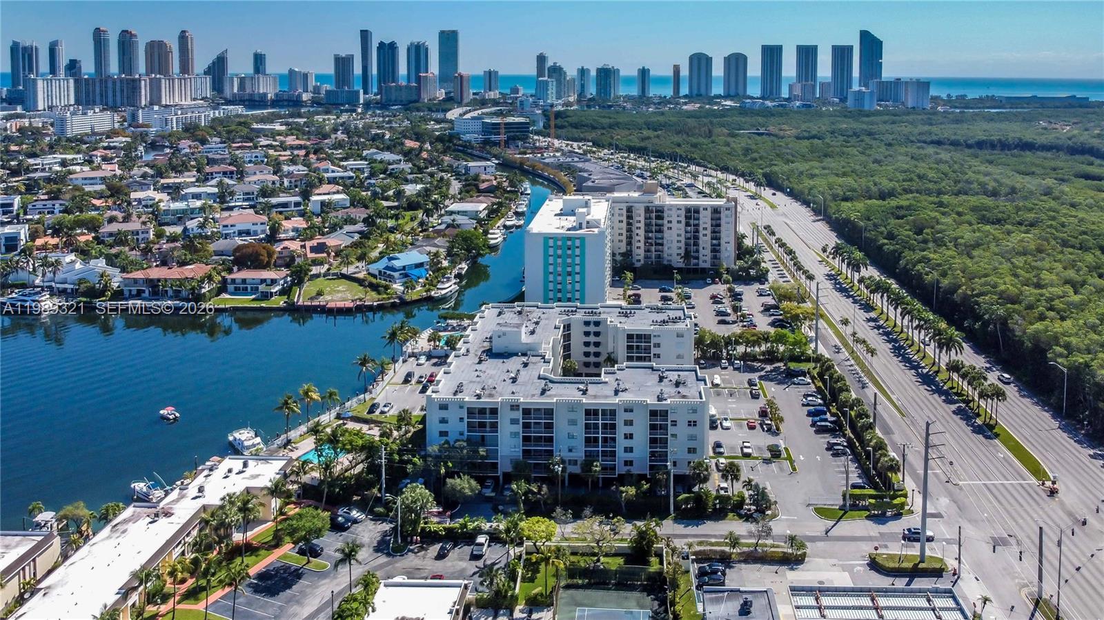 2821 N Miami Beach Boulevard 2k Property Photo 38