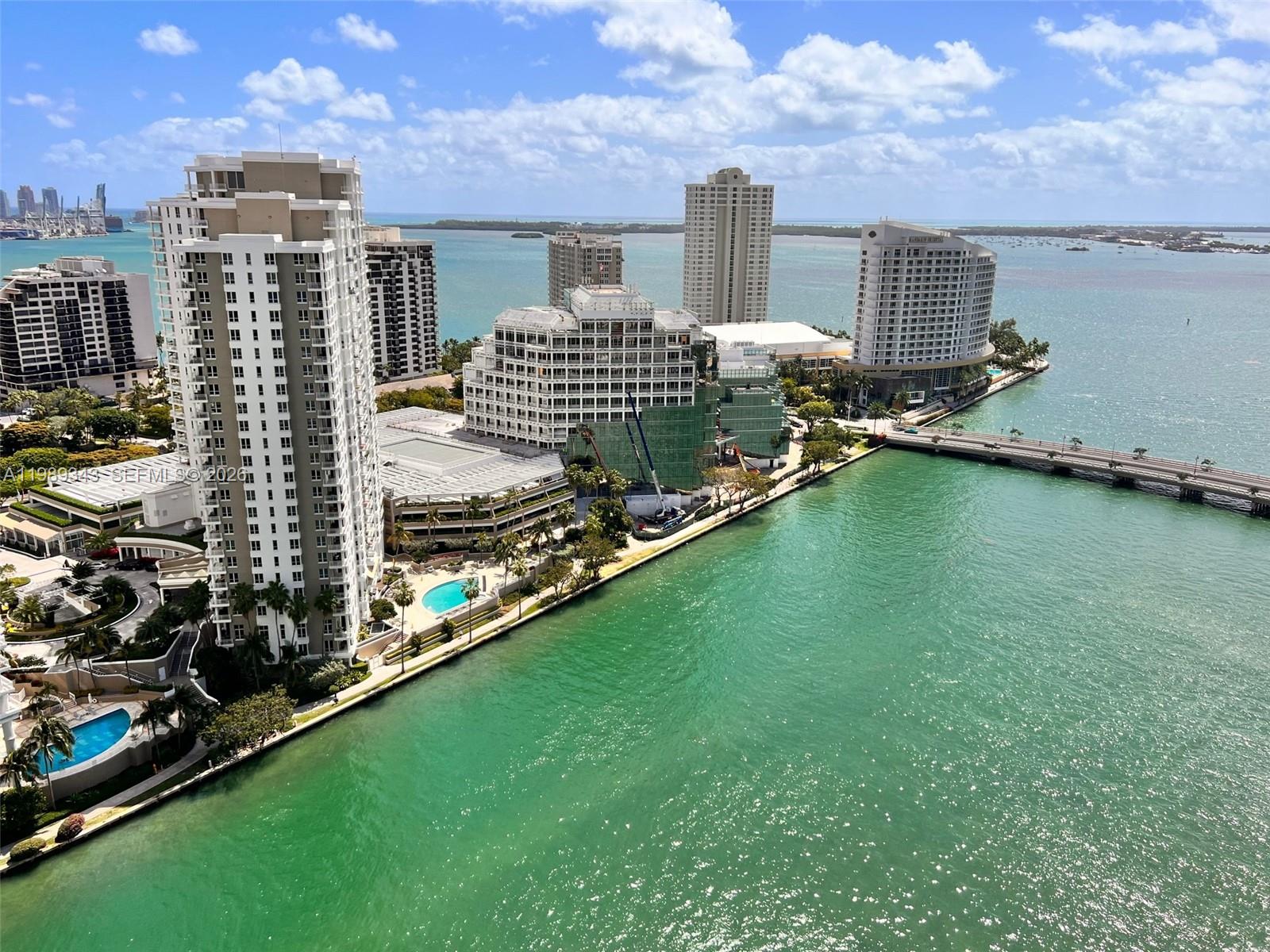 495 Brickell Avenue 2401 Property Photo 3