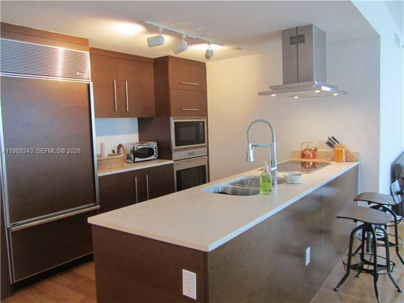495 Brickell Avenue 2401 Property Photo 13