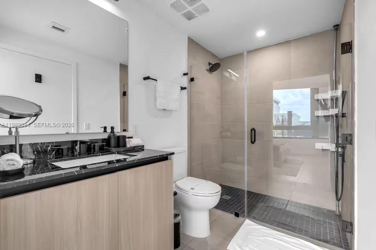 225 N Miami Avenue 202 Property Photo 11
