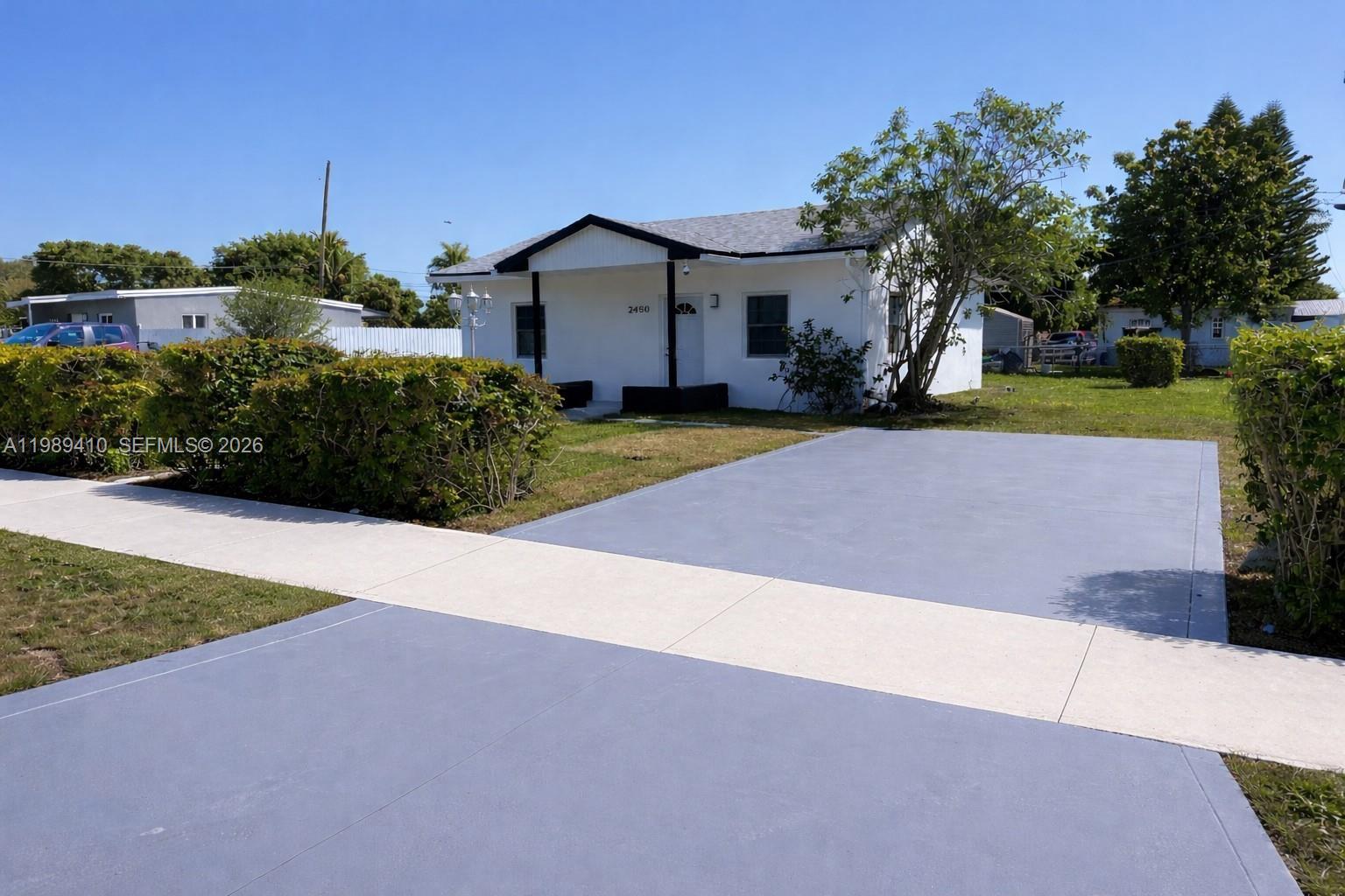 2450 Nw 157th St Road Property Photo 1