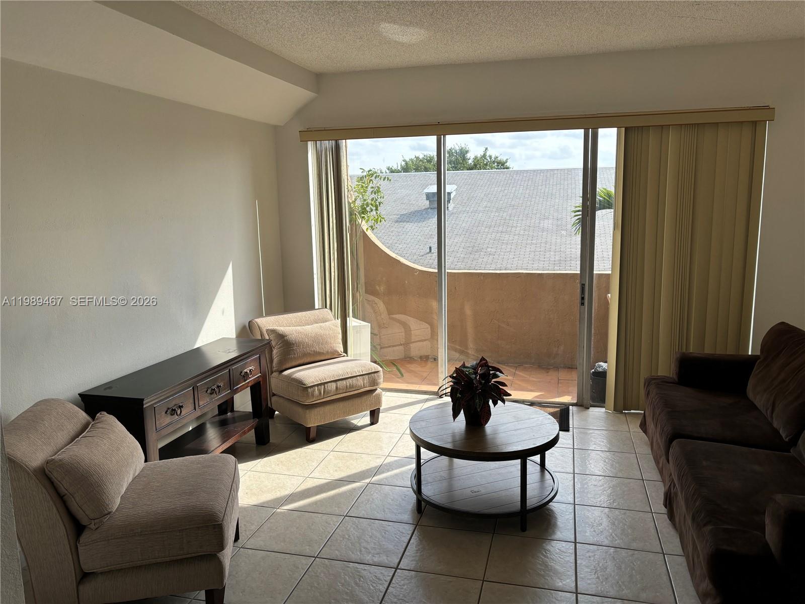 10900 Sw 104th Street 303 Property Photo 2