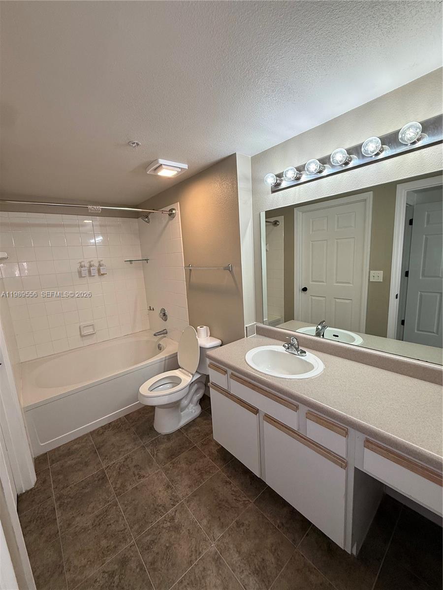11650 Sw 2nd Street 16102 Property Photo 25