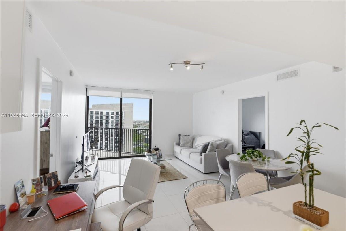 5300 Paseo Boulevard 1803 Property Photo 10