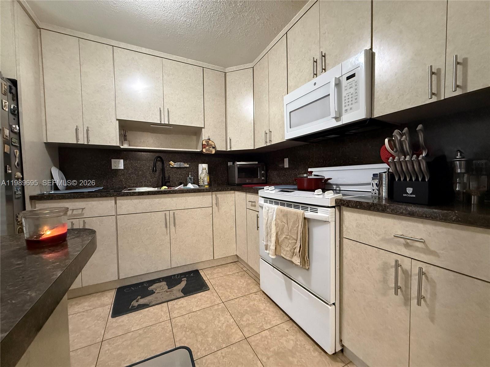 2381 Sw 70th Avenue 49 Property Photo 8