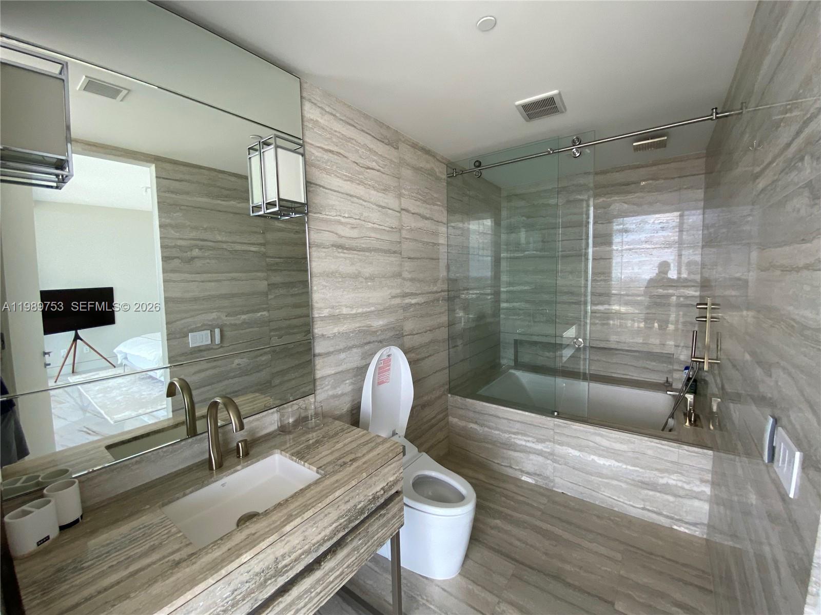 18975 Collins Avenue 5105 Property Photo 11