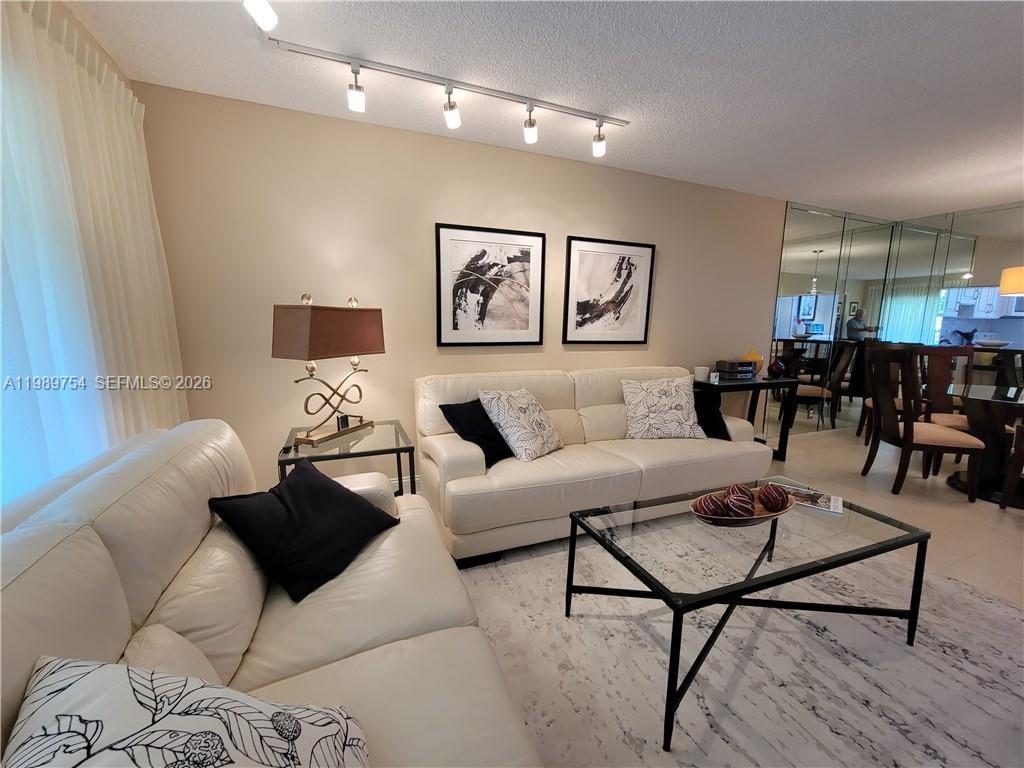 3774 Inverrary Boulevard 103P Property Photo 1