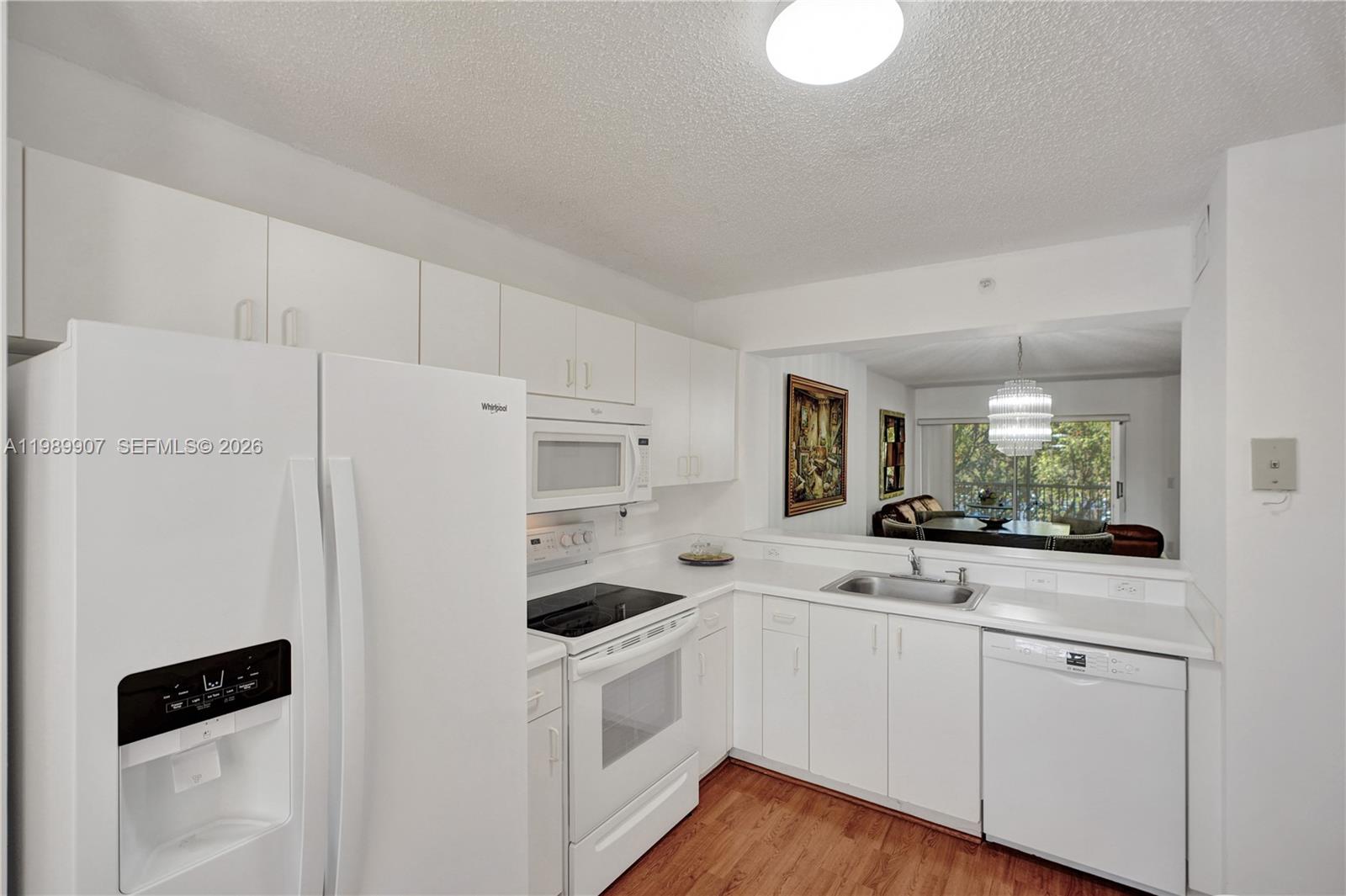 9511 Weldon Circle G306 Property Photo 3