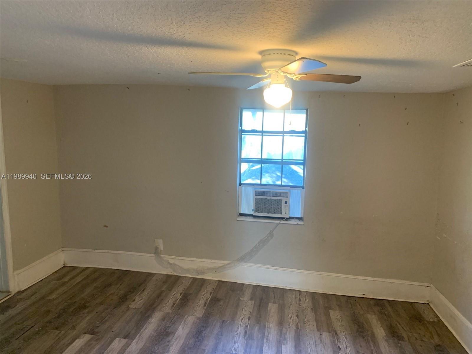 1129 Grothe Street Property Photo 17
