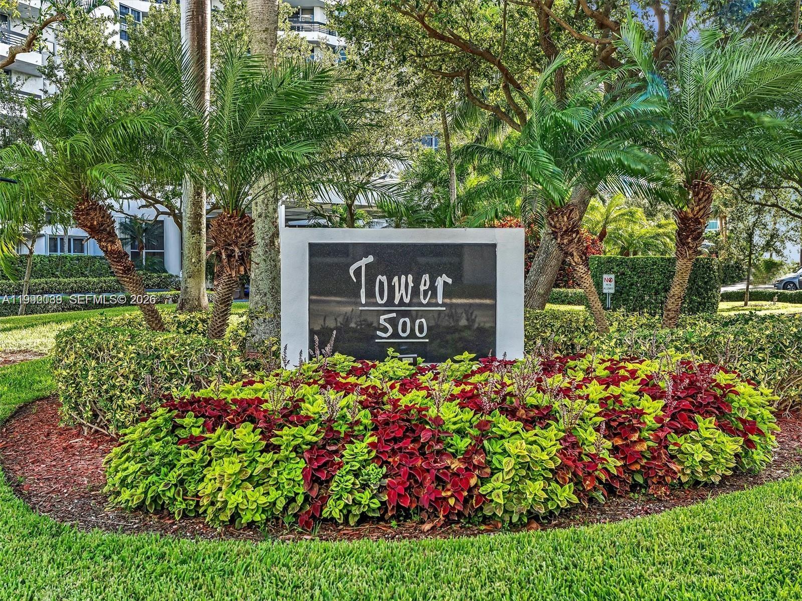 3530 Mystic Pointe Drive 114 Property Photo 1