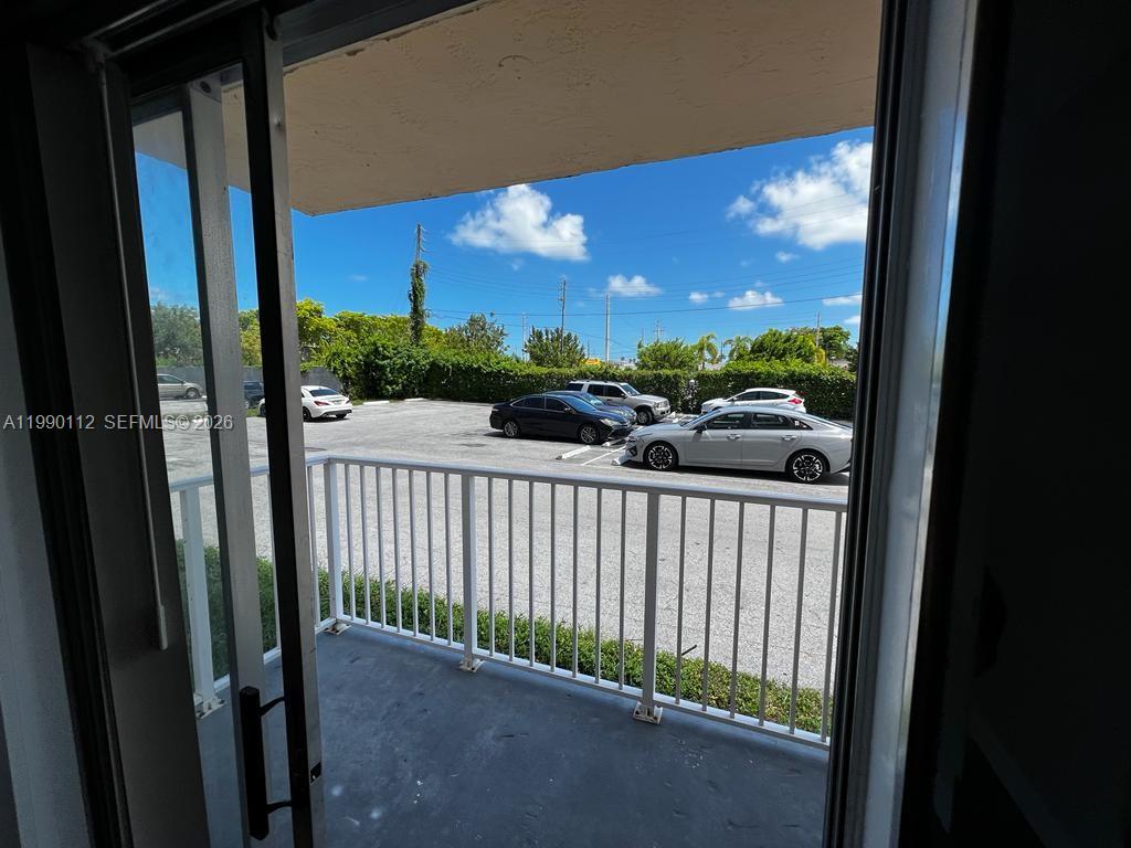 A11990112 Property Photo 11