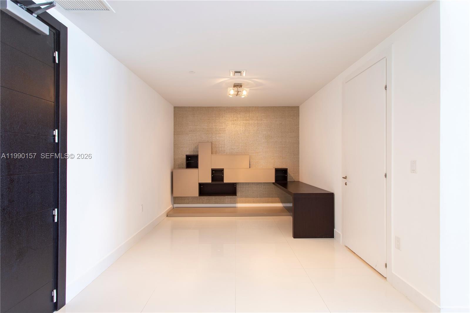 200 Biscayne Blvd Way 4512 Property Photo 3