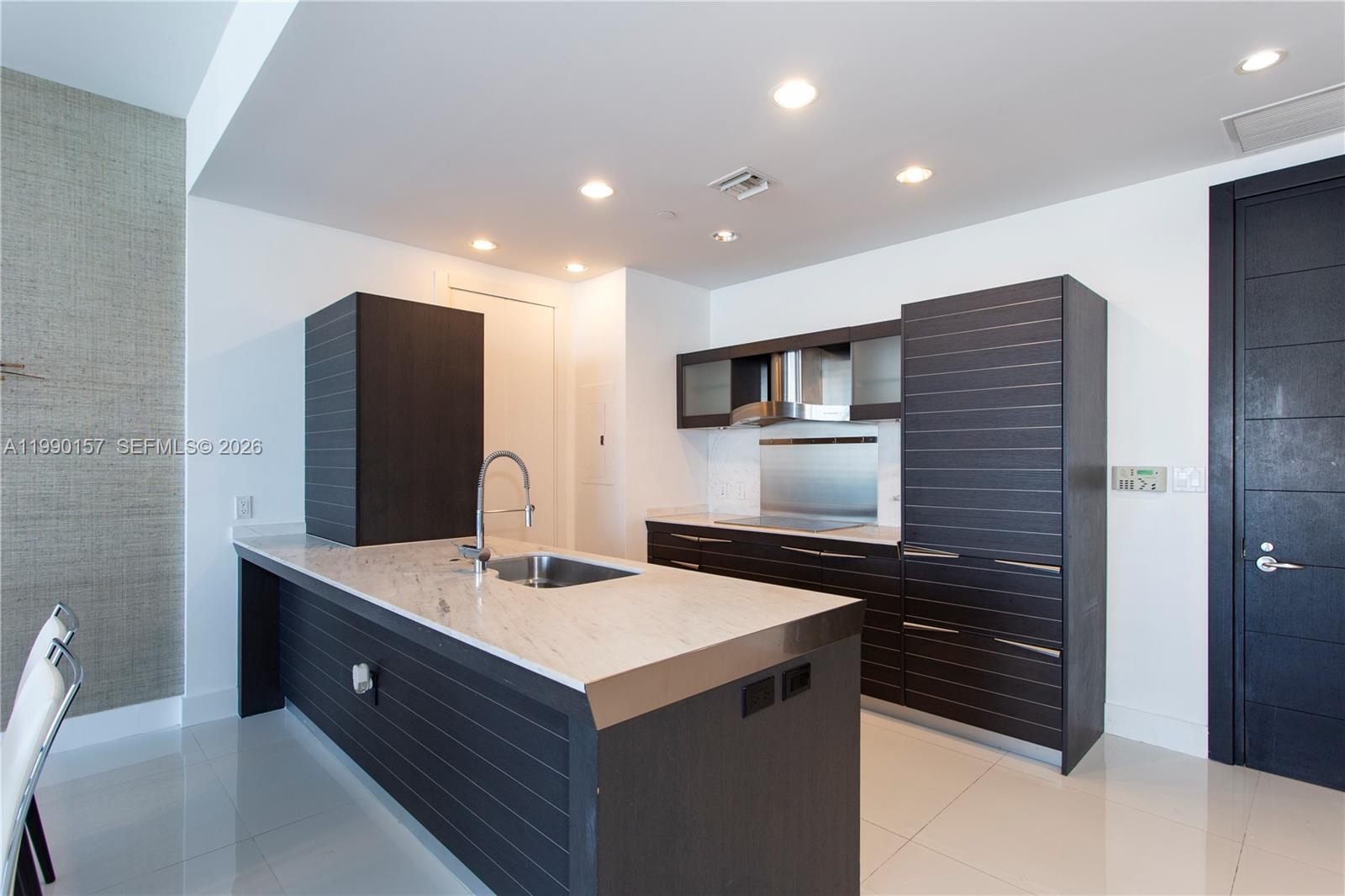 200 Biscayne Blvd Way 4512 Property Photo 4