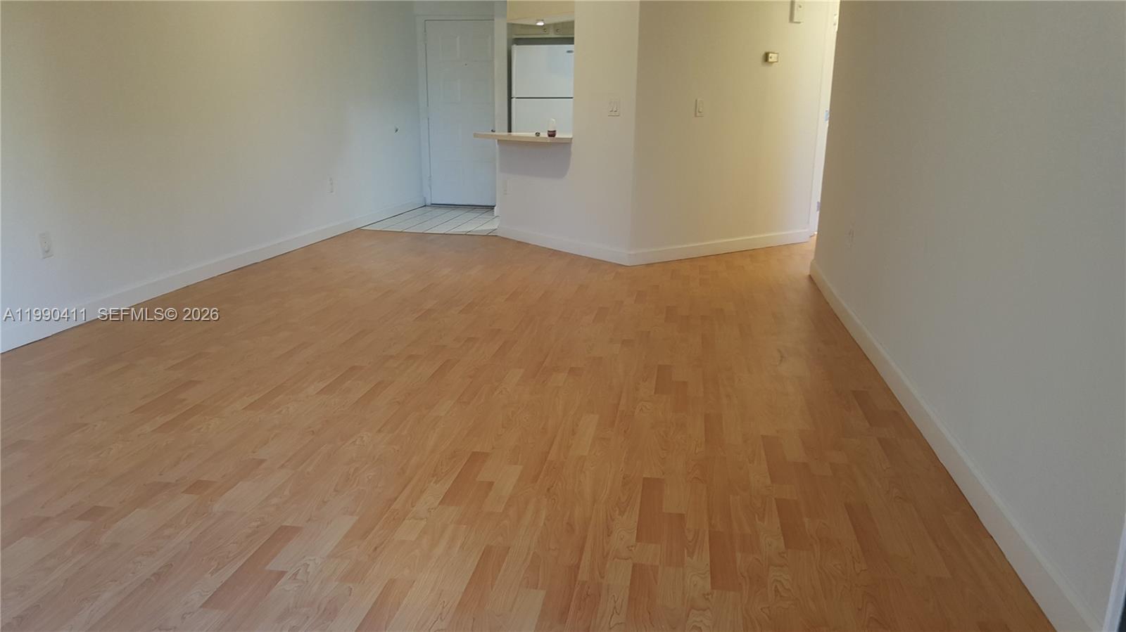 A11990411 Property Photo 3