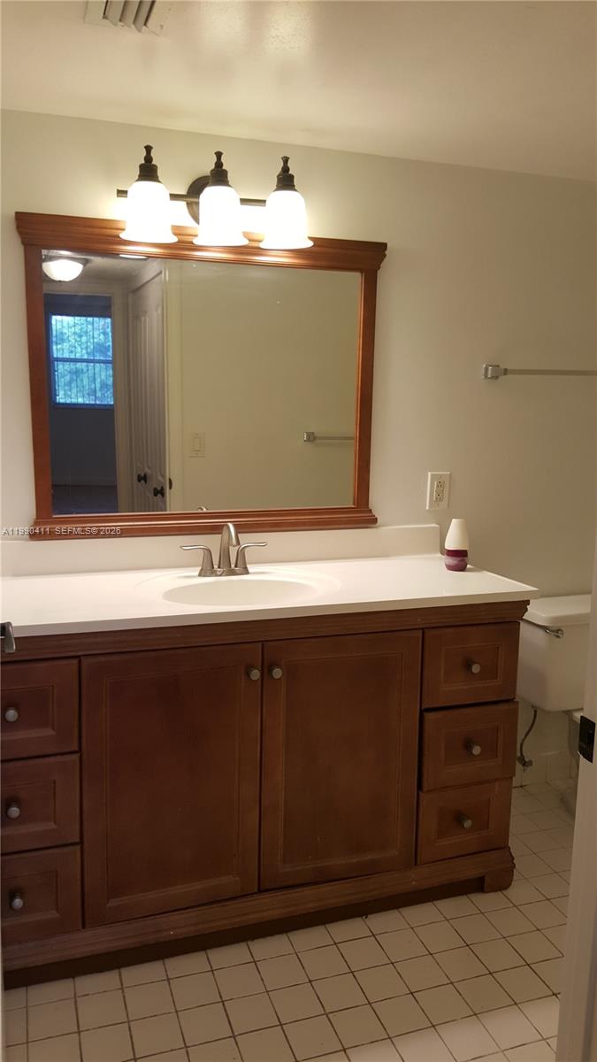 A11990411 Property Photo 8
