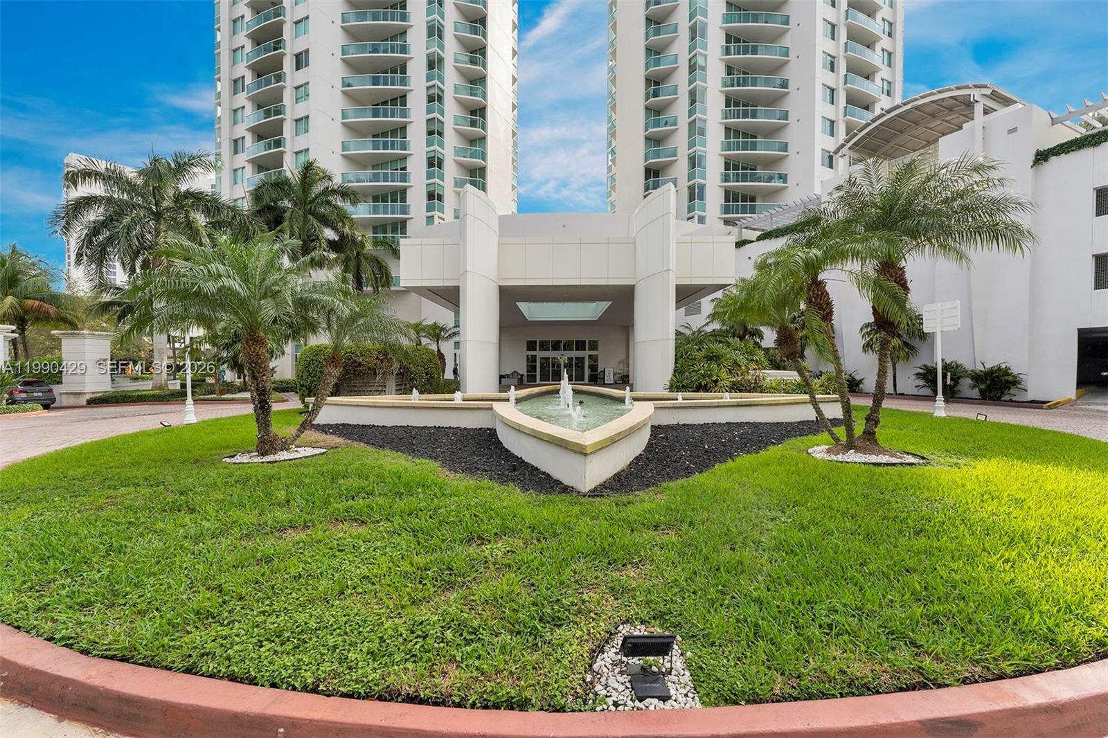 19400 Turnberry Way 2011 Property Photo 4