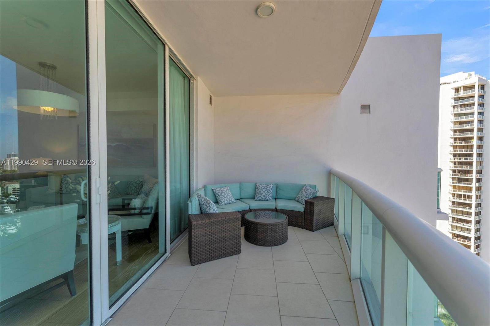 19400 Turnberry Way 2011 Property Photo 6