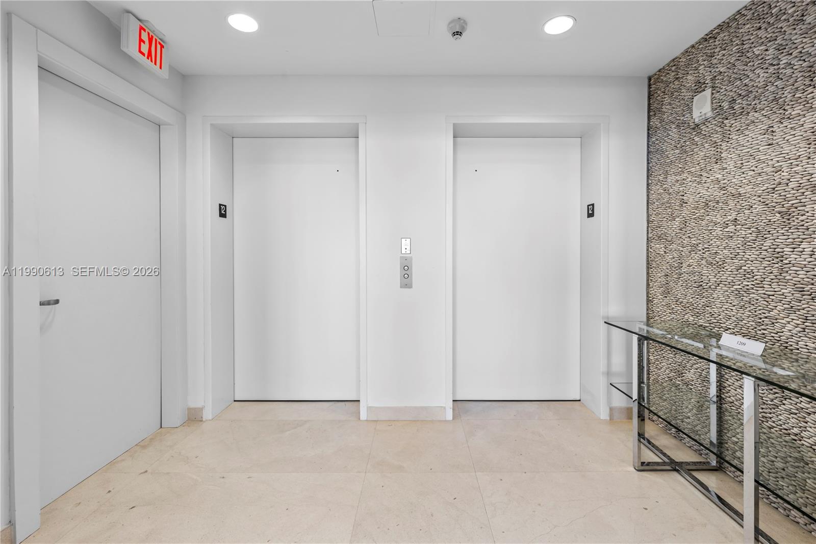 18201 Collins Avenue 1209 Property Photo 8