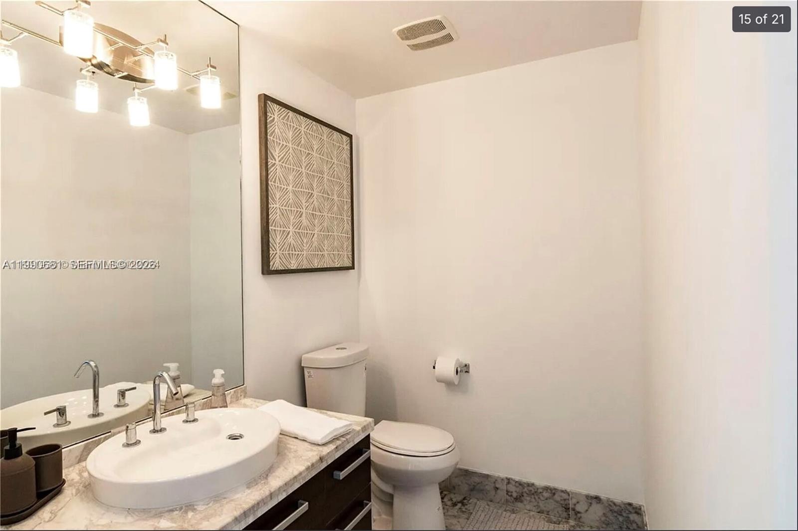 253 Ne 2nd Street 617 Property Photo 6