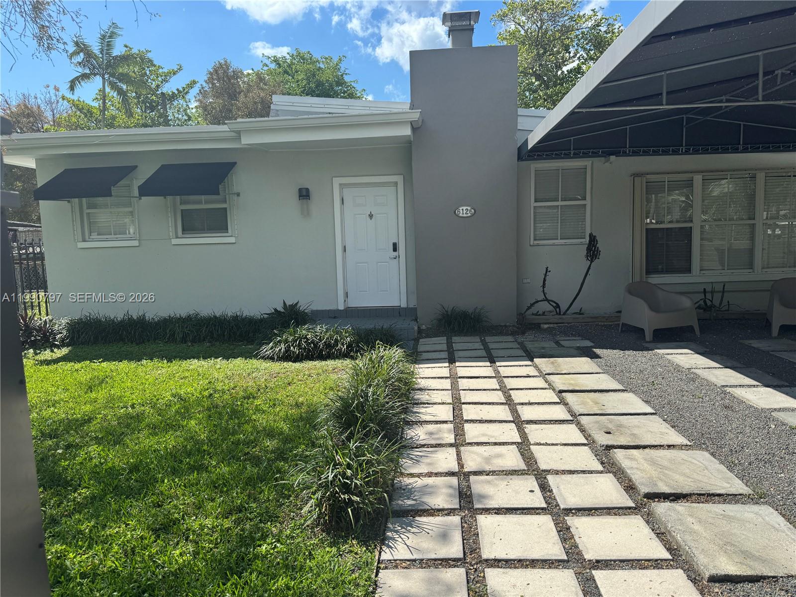 6126 Sw 61st Street Property Photo 1