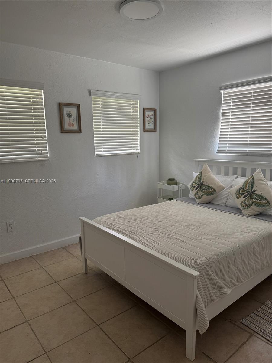 6126 Sw 61st Street Property Photo 8