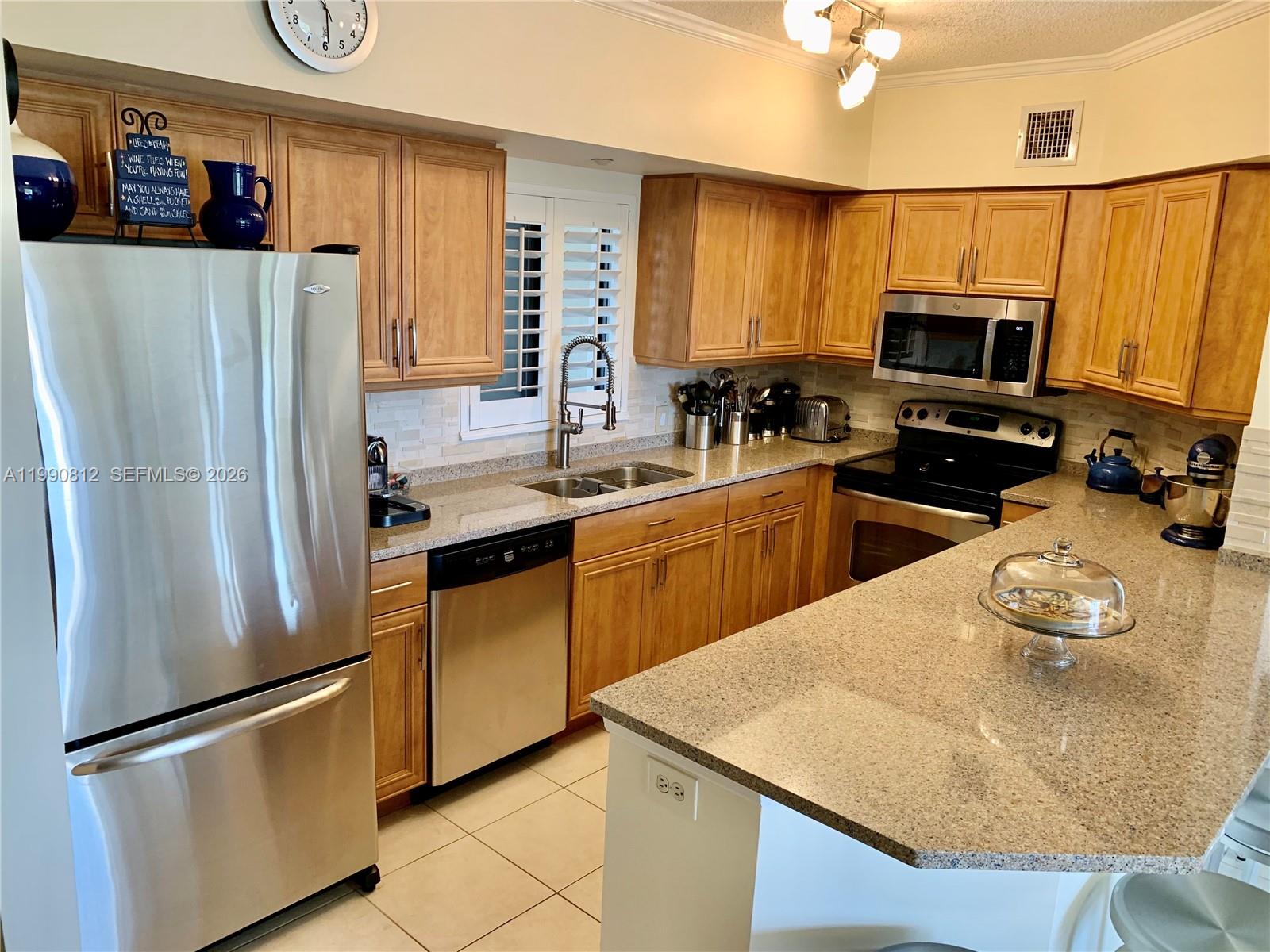 2105 Lavers Circle 501 Property Photo 11