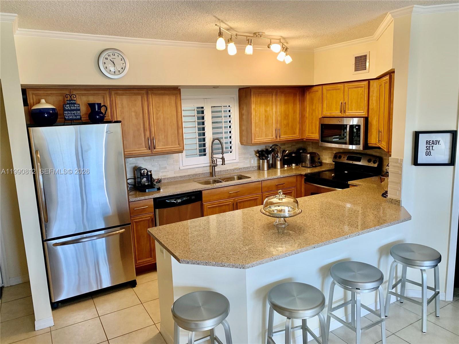 2105 Lavers Circle 501 Property Photo 12