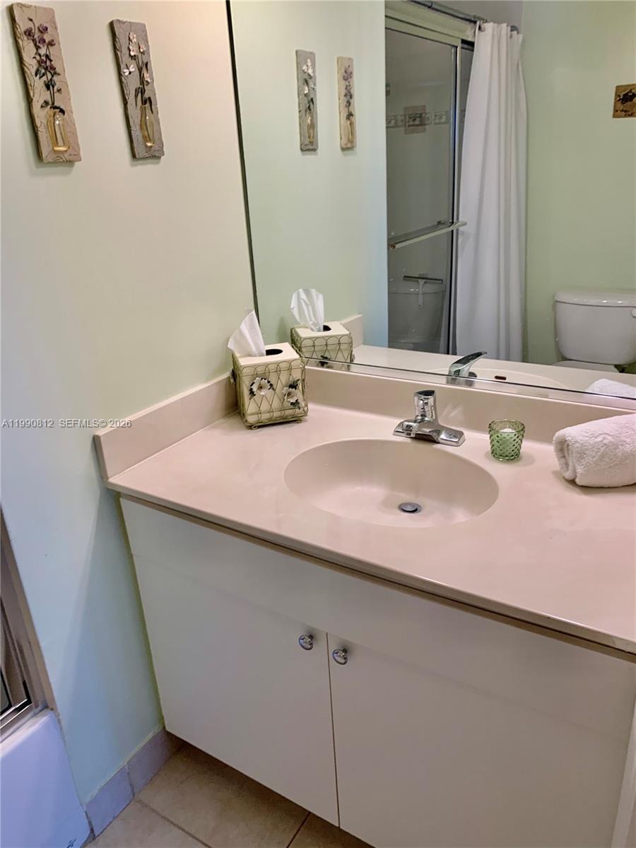 2105 Lavers Circle 501 Property Photo 23