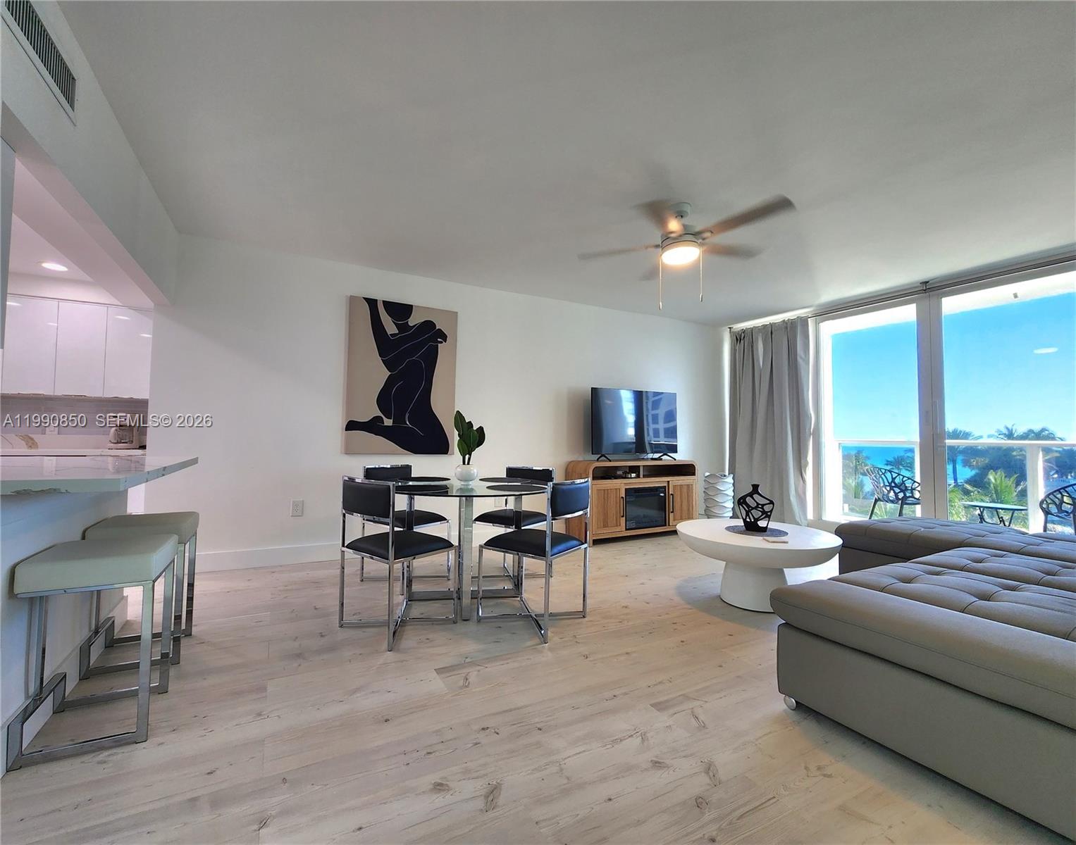 3505 S Ocean Drive 515 Property Photo 8