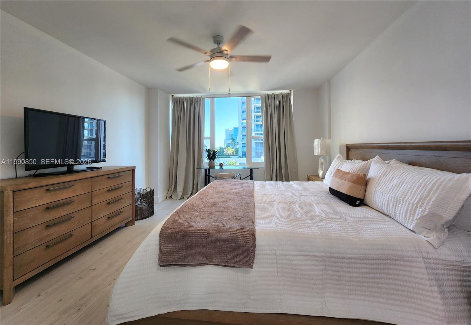 3505 S Ocean Drive 515 Property Photo 11