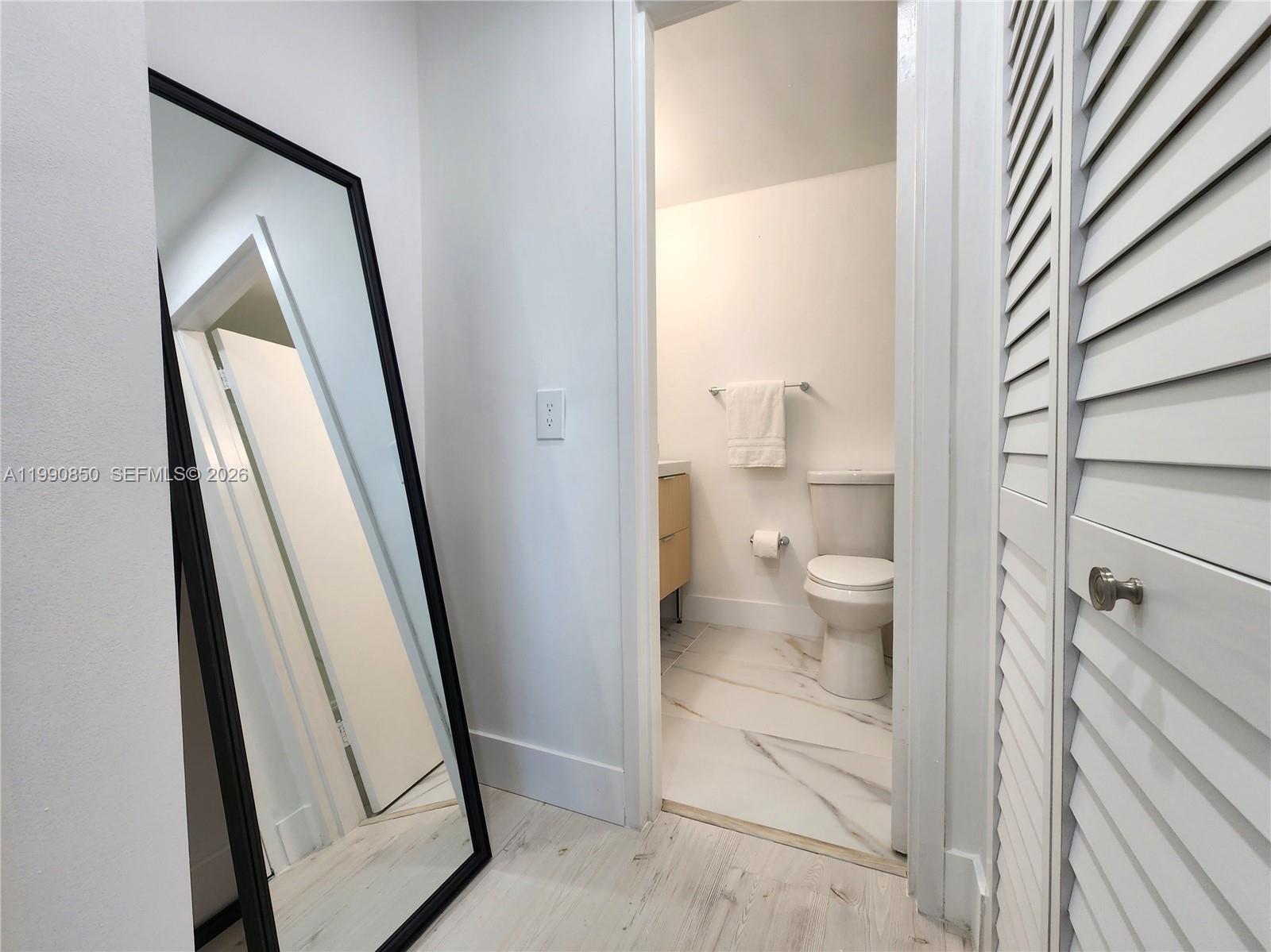 3505 S Ocean Drive 515 Property Photo 16