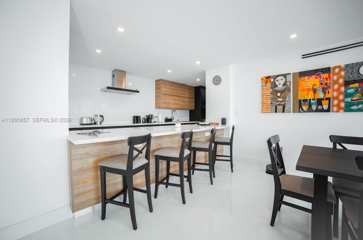 5600 Collins Avenue 14k Property Photo 4