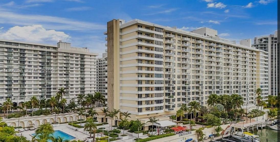 5600 Collins Avenue 14k Property Photo 31