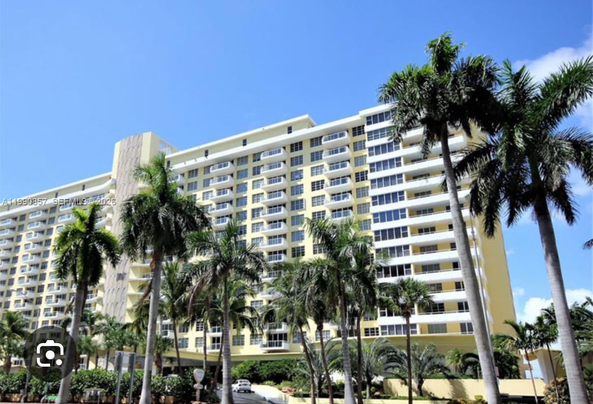 5600 Collins Avenue 14k Property Photo 34