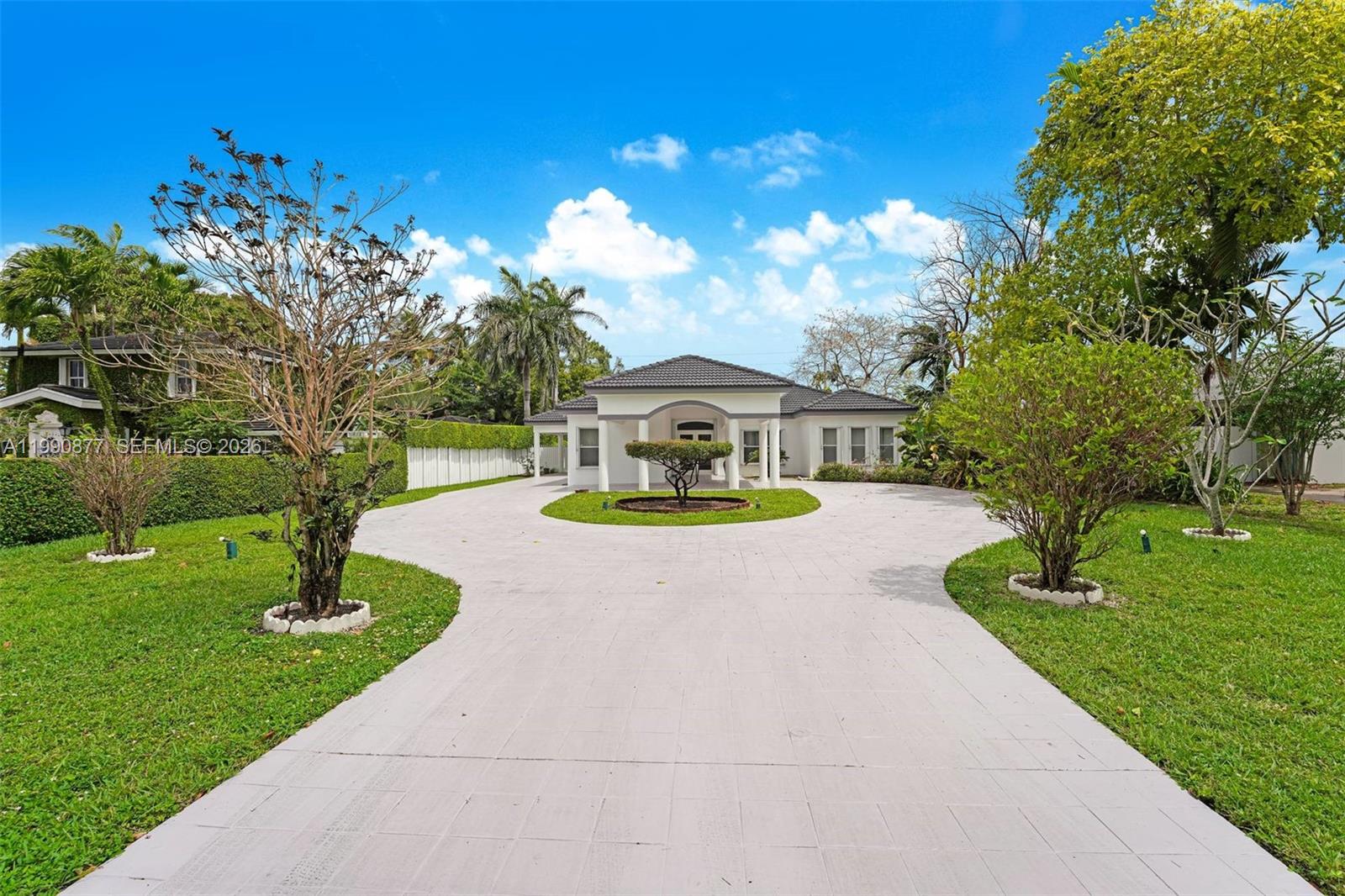 69 S Royal Poinciana Boulevard Property Photo 1