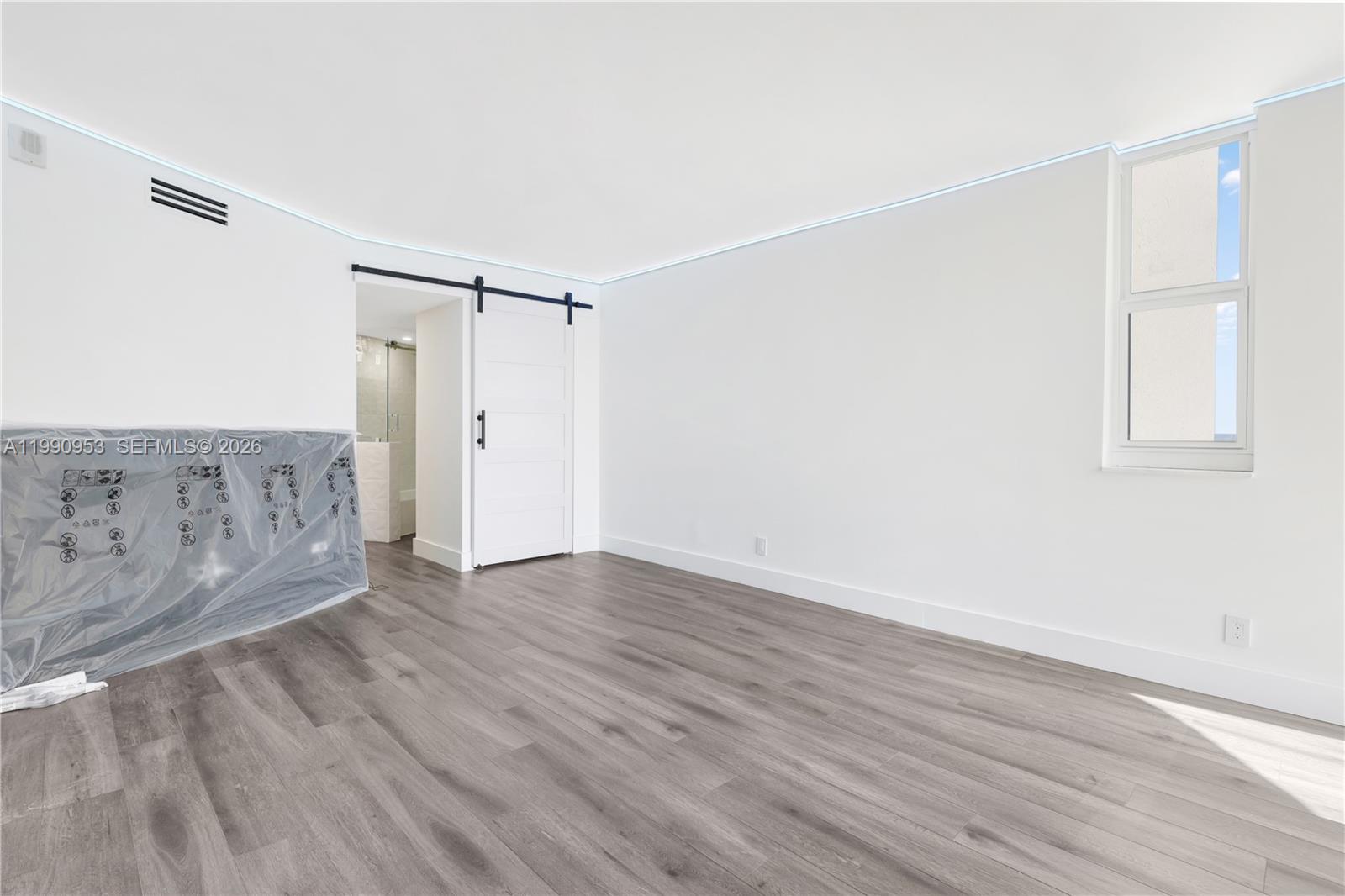 5420 N Ocean Drive 504 Property Photo 16