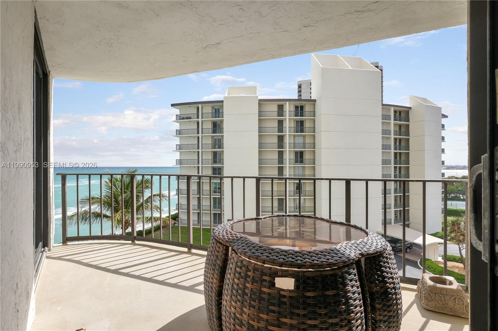 5420 N Ocean Drive 504 Property Photo 22