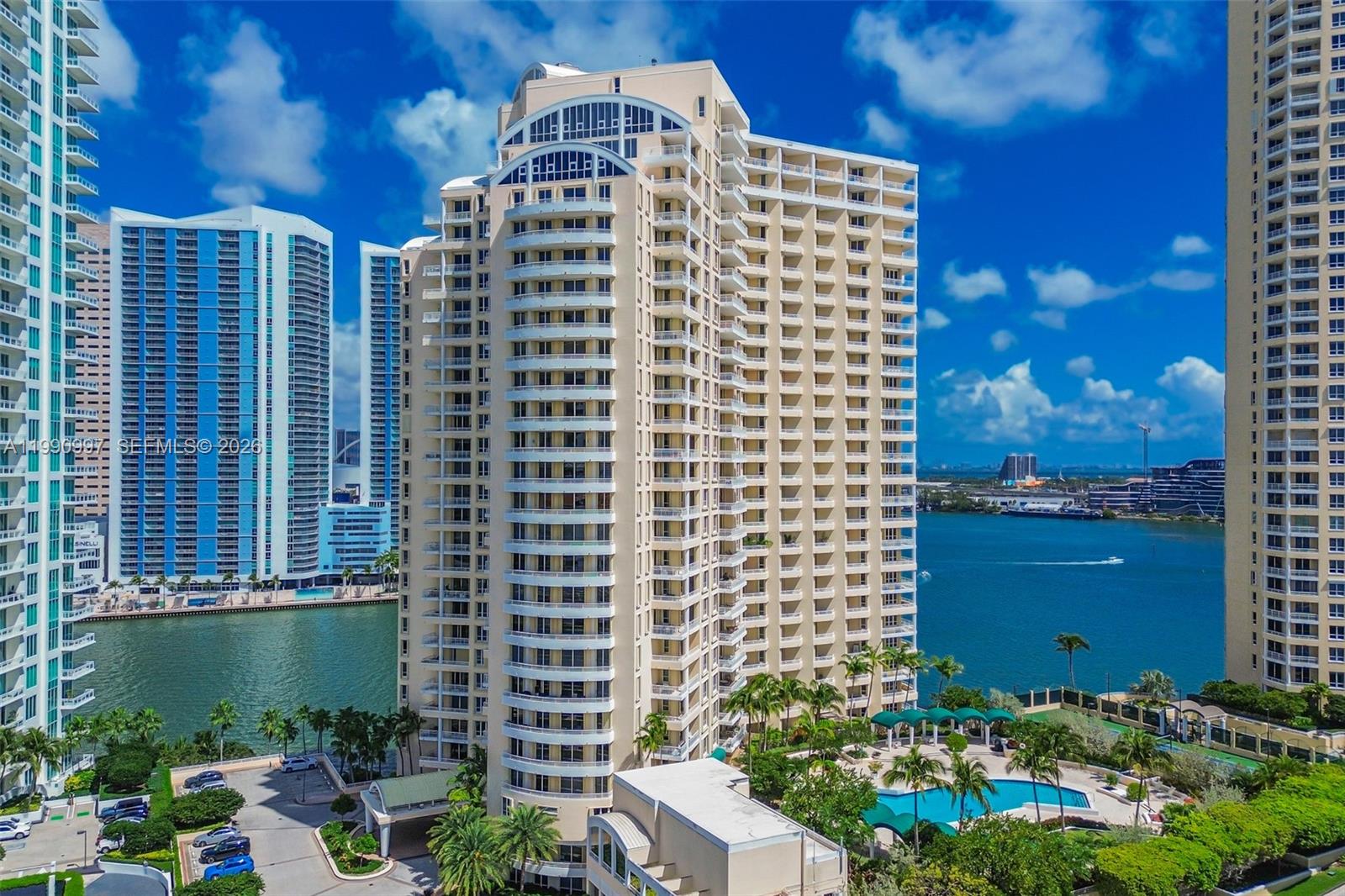 888 Brickell Key Drive 807 Property Photo 1