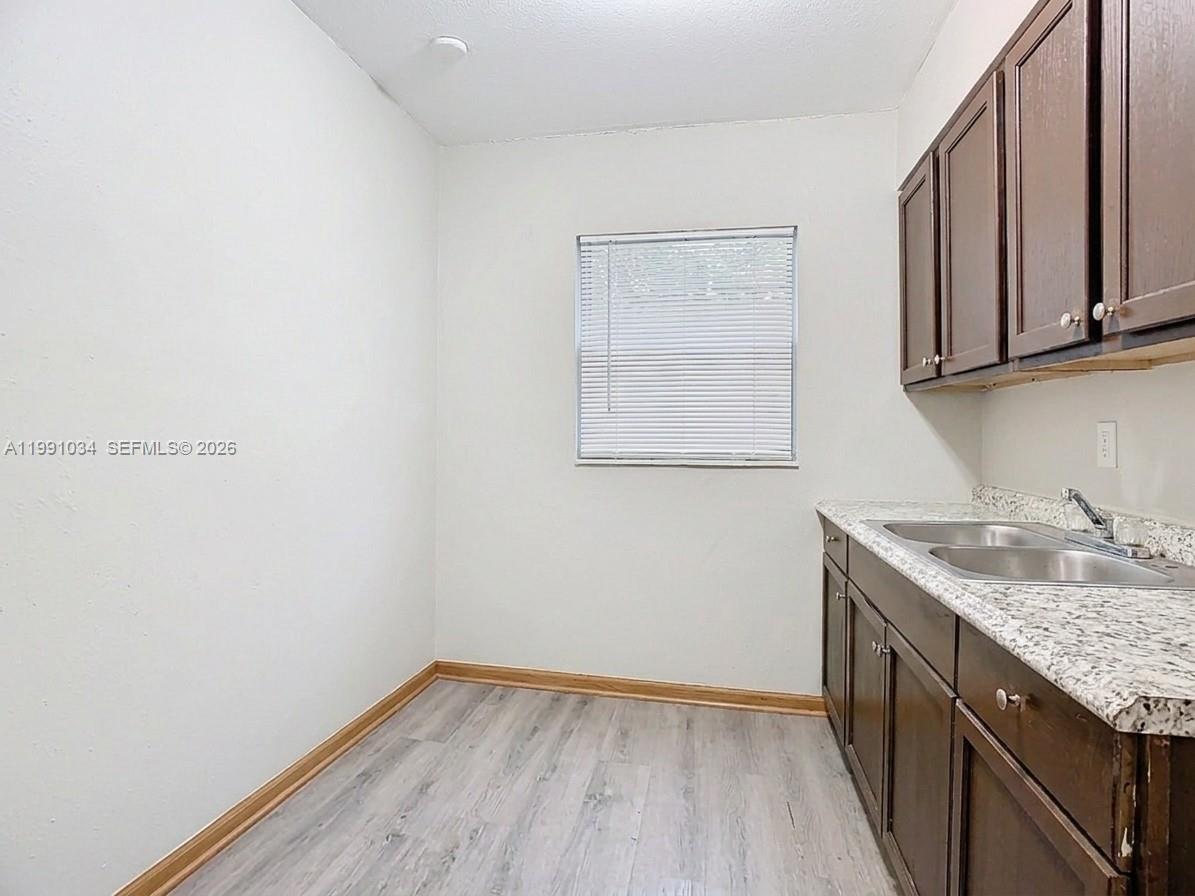 627 Washington Avenue Property Photo 28