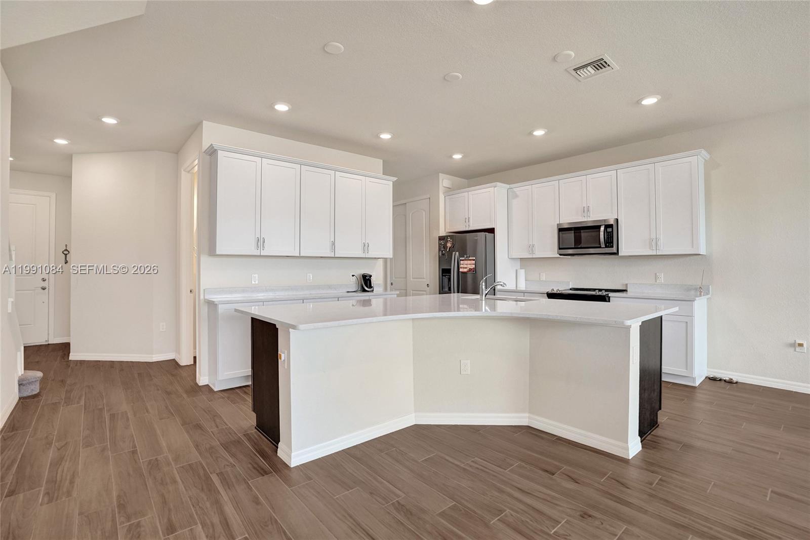 4814 Jumping Way Property Photo 6
